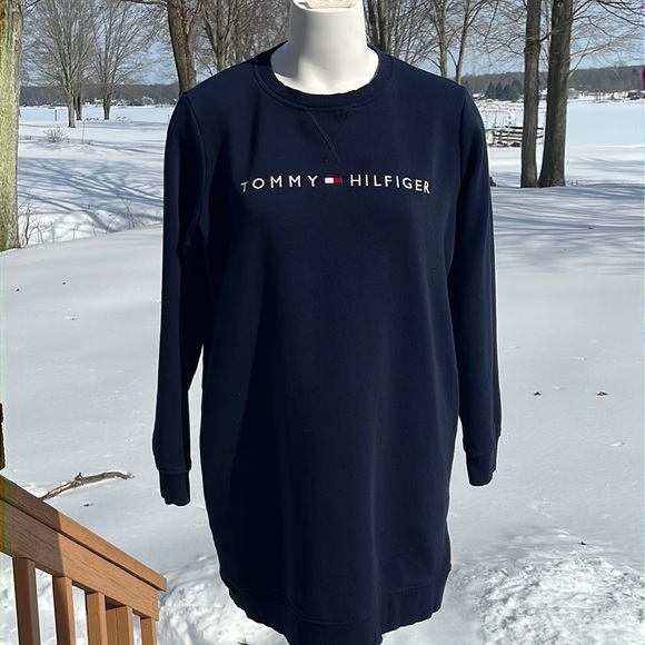 Tommy Hilfiger Tops - Tommy Hilfiger long sweatshirt L